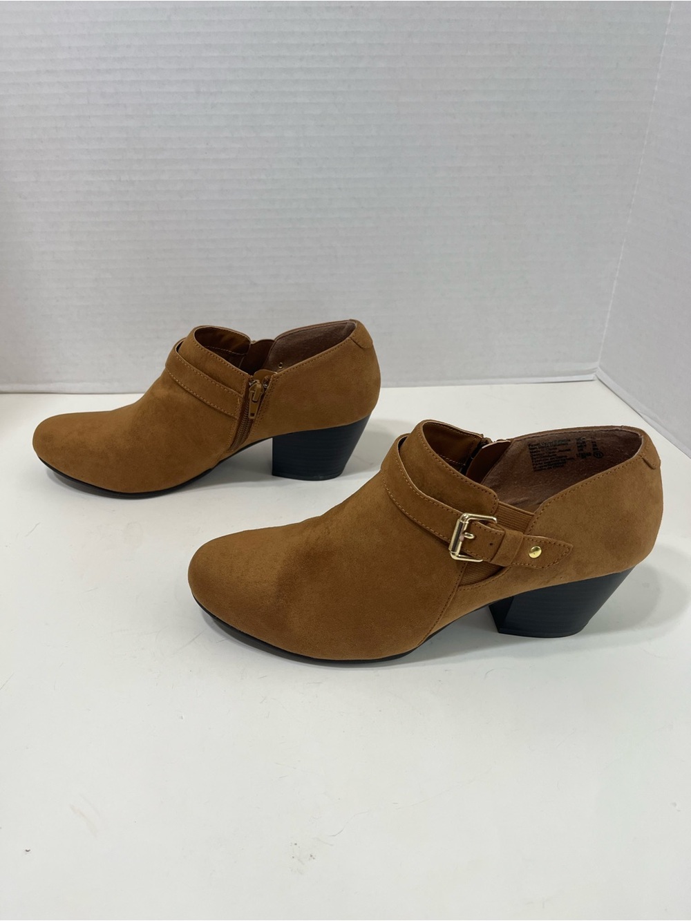 AMERICAN EAGLE Cara Cognac Brown Fall Low Ankle Bootie Boots Womens Size 11